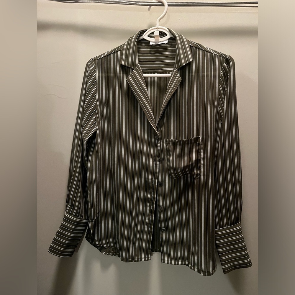 Women's V-neck dark green striped long-sleeved blouse